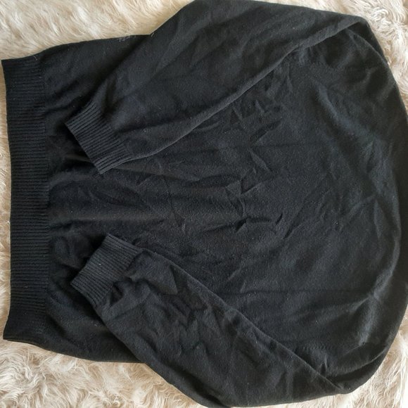 Vintage Roots Men's Black Wool V-Neck Sweater - Picture 5 of 8